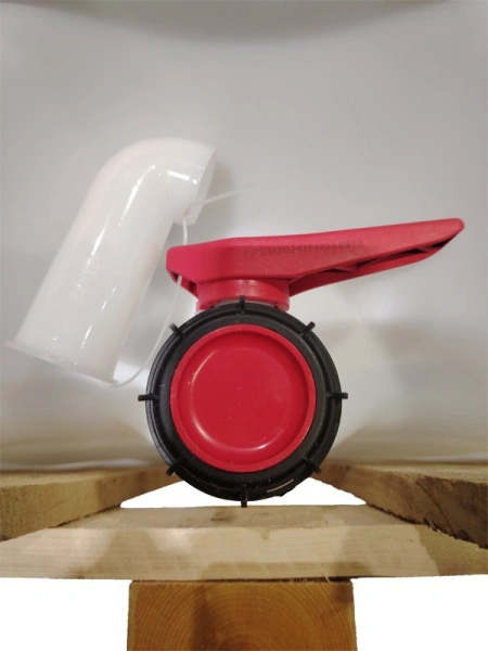 Еврокуб 1000 литров на деревяном поддоне, код: 02963